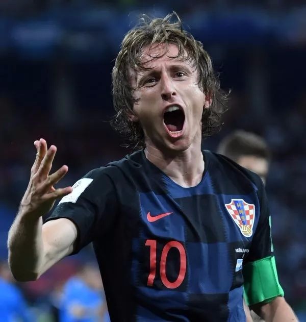 大谷翔平的“50-50”纪录球在拍卖会上以天价成交，创下体育纪念品历史最高纪录