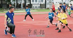 [德甲]好成绩 好心情！拜仁欢聚啤酒节