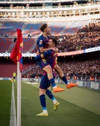 圣路易斯红雀宣布退役托尼·拉鲁萨的 10 号球衣，致敬其执教功勋